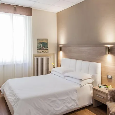 Tina Hotel