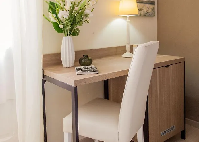 Tina 2* Diano Marina