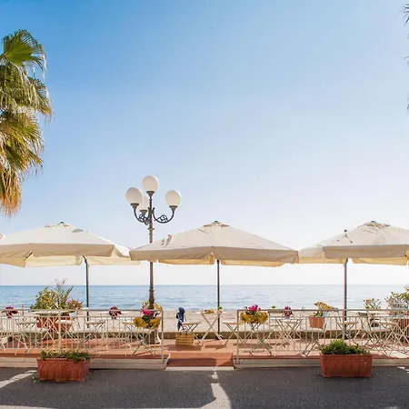 Otel Tina Diano Marina